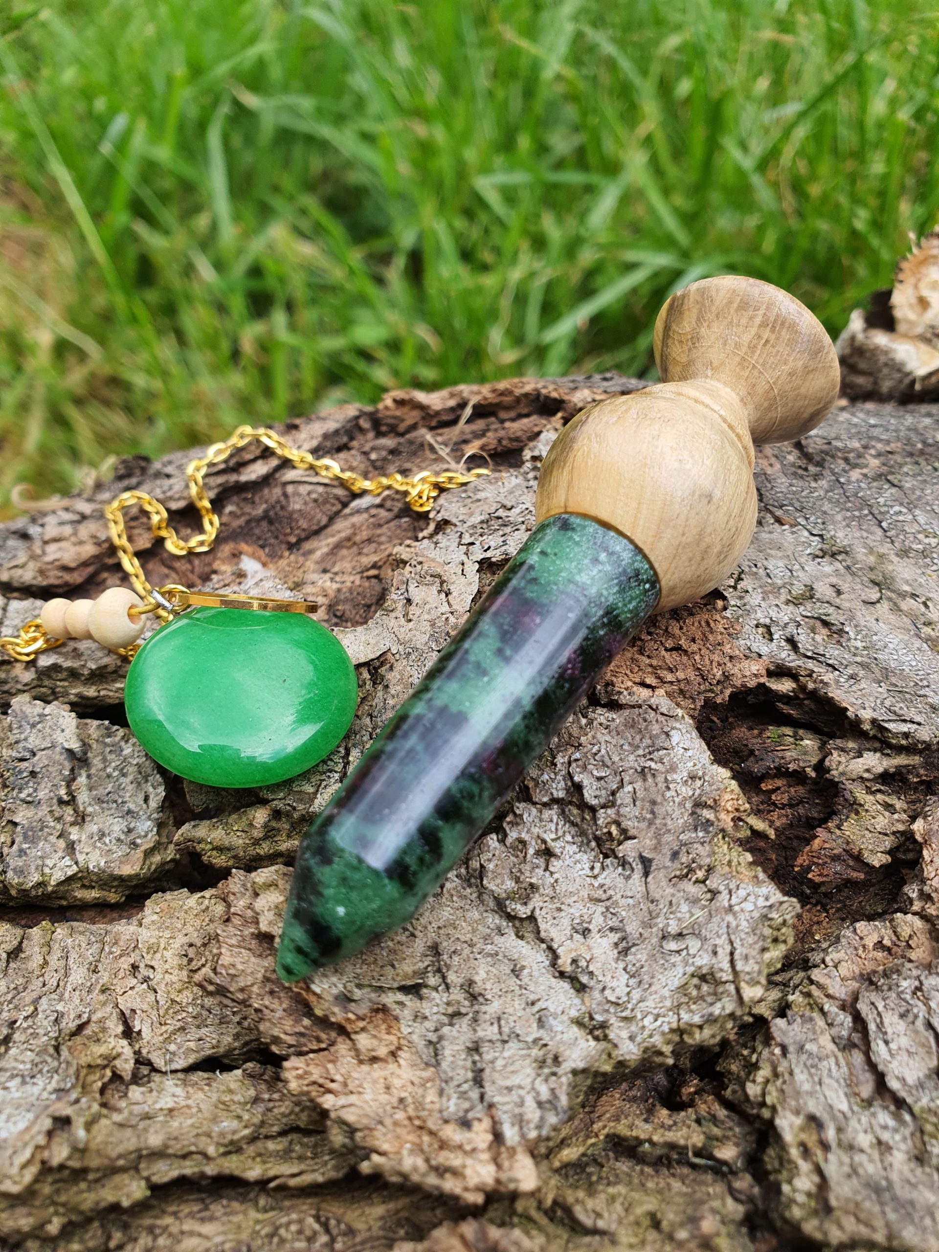 Bois de houx et rubis zoïsite – Image 5