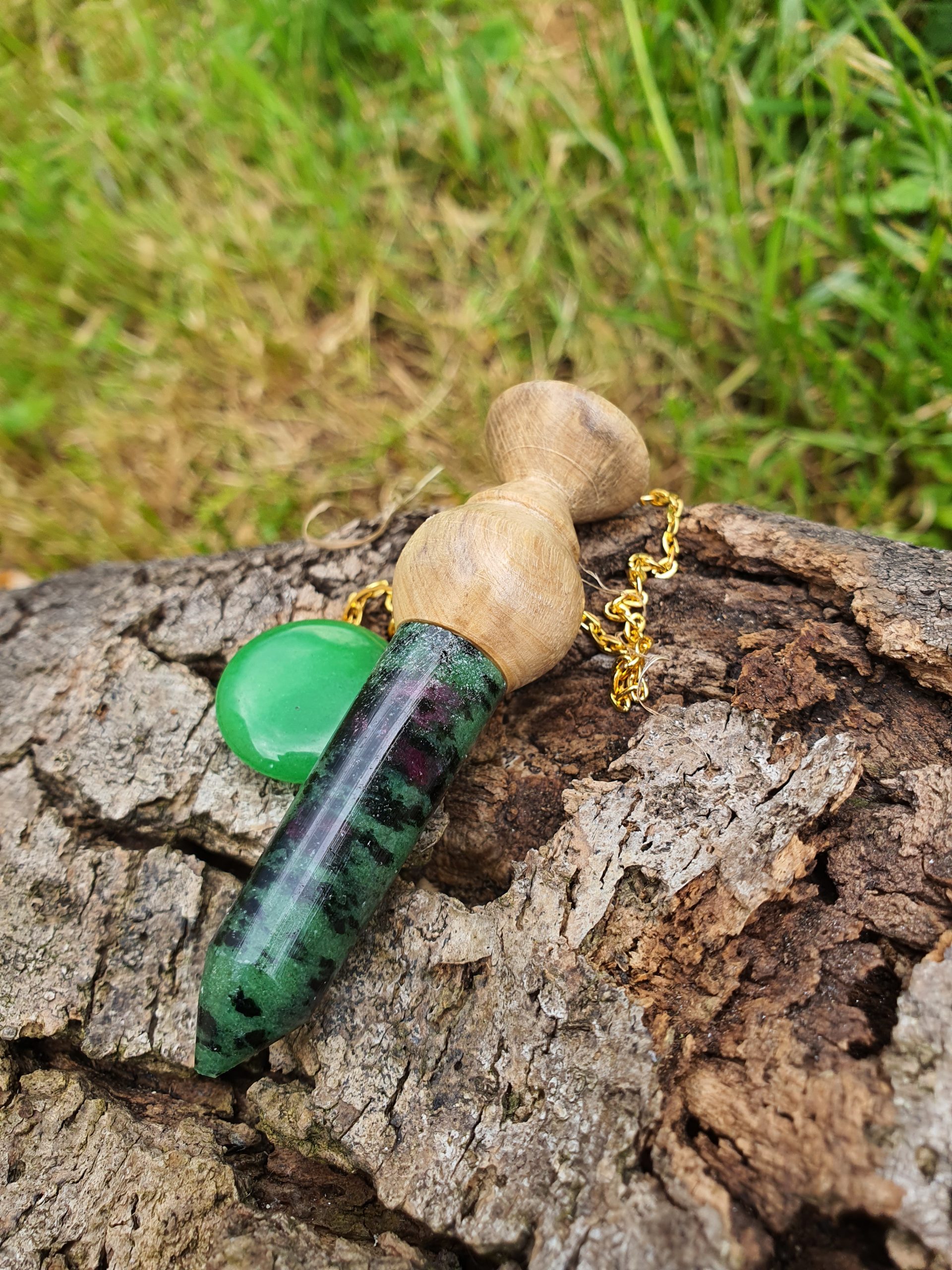 Bois de houx et rubis zoïsite – Image 2