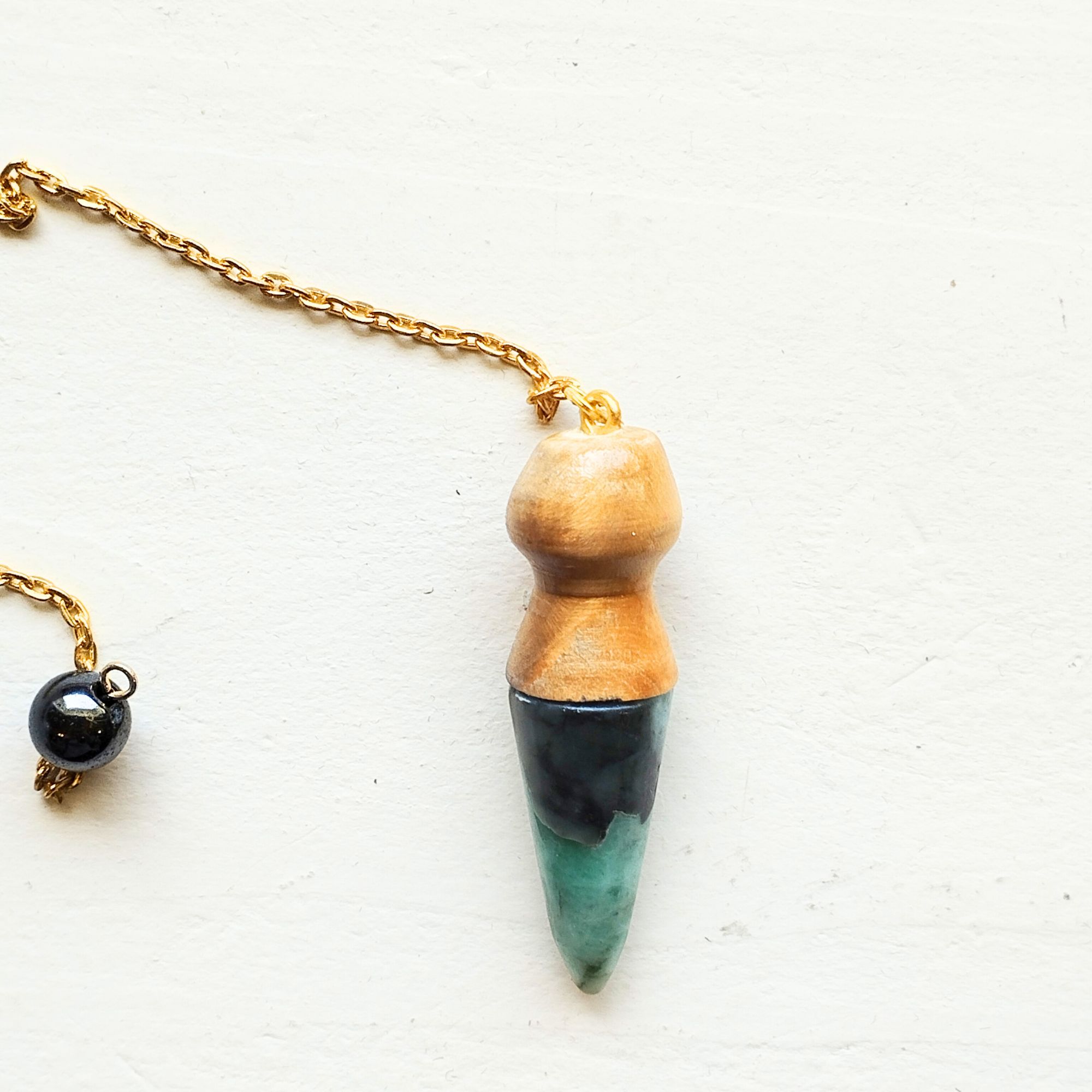 RARE ET PRÉCIEUX - Émeraude – Image 2