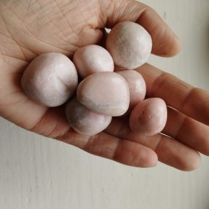 Pierre roulée Opale rose