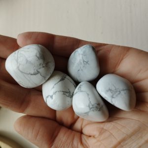 howlite