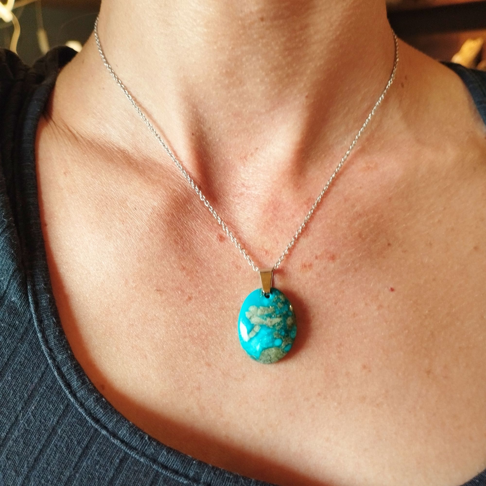 Pendentif turquoise pyrisée – Image 2