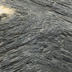 tourmaline noire du Cantal