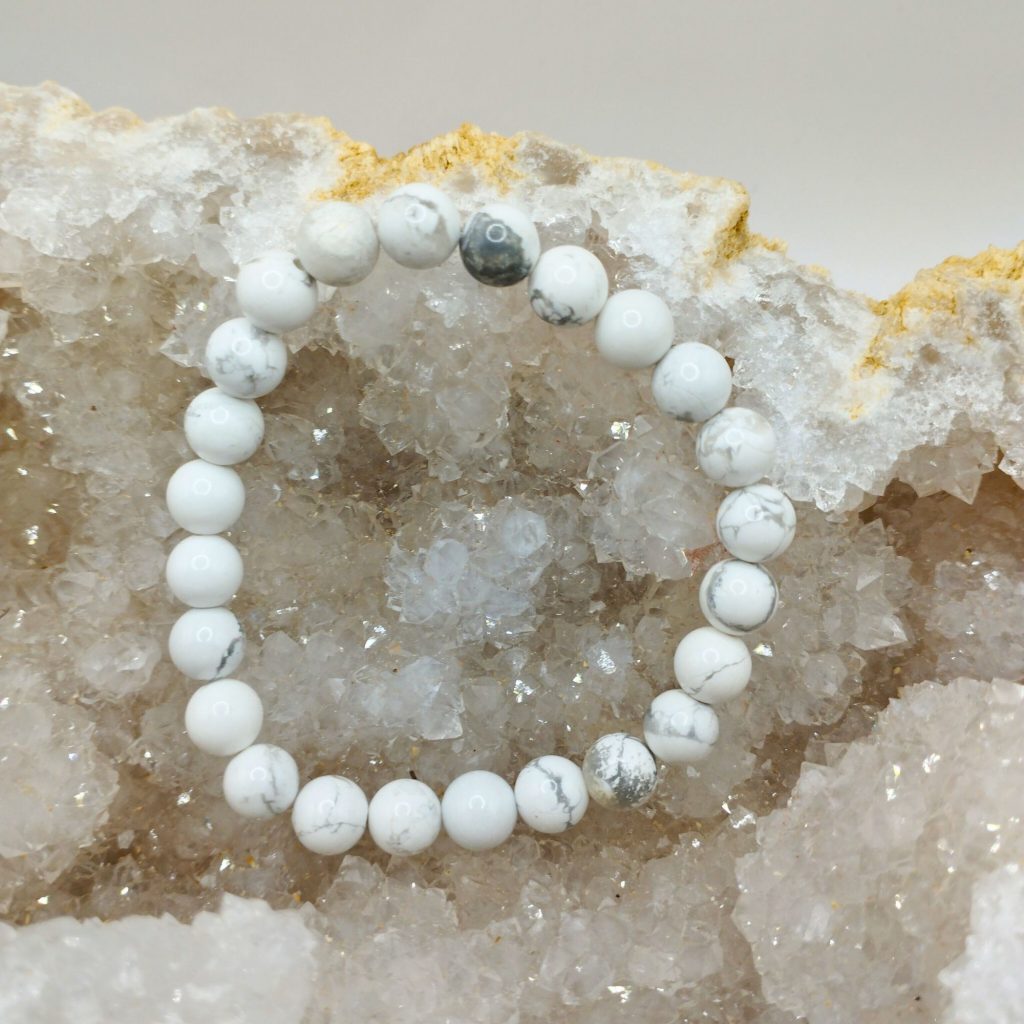 bracelet howlite