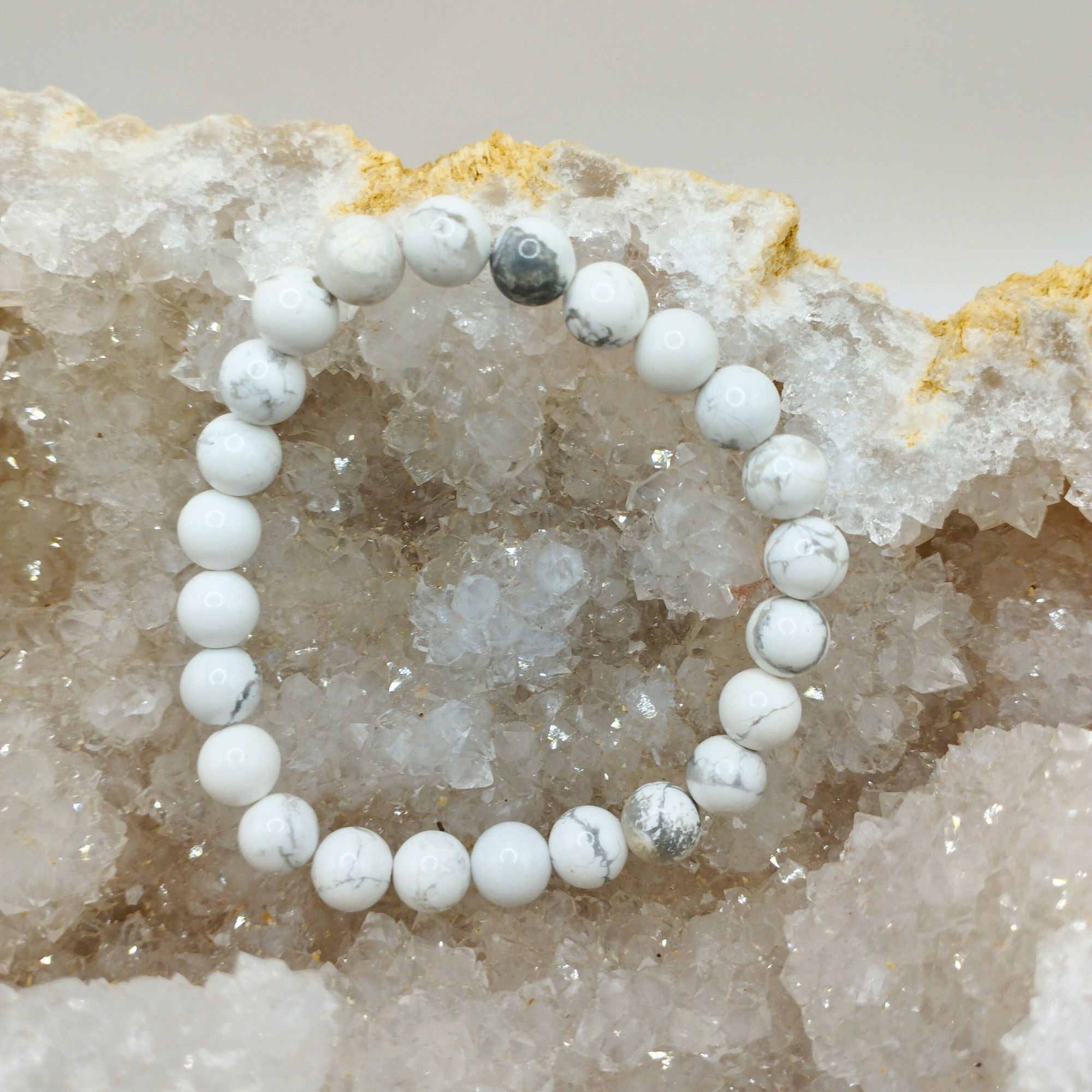 bracelet howlite