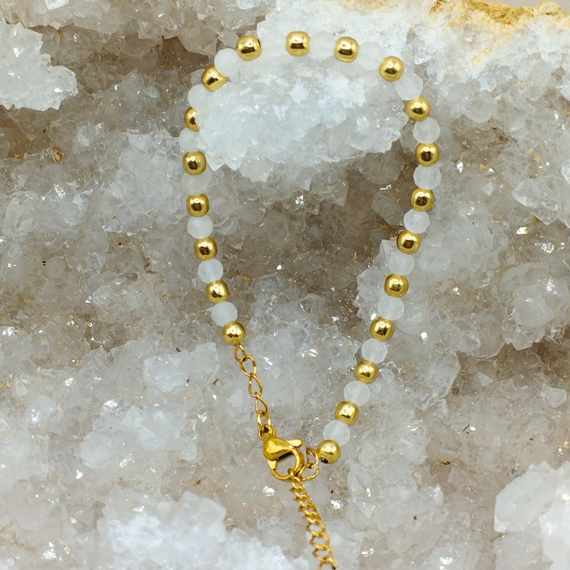 bracelet quartz laiteux