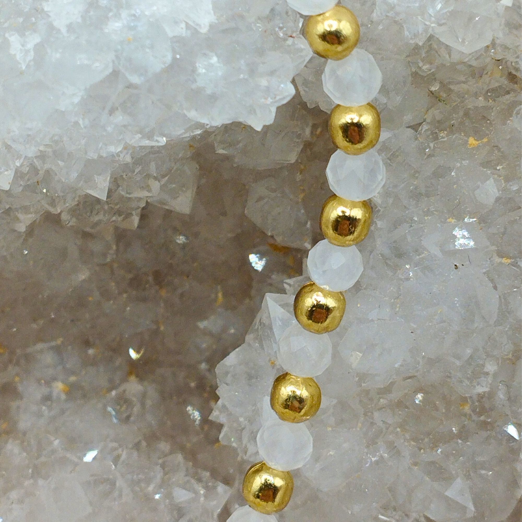 bracelet quartz laiteux