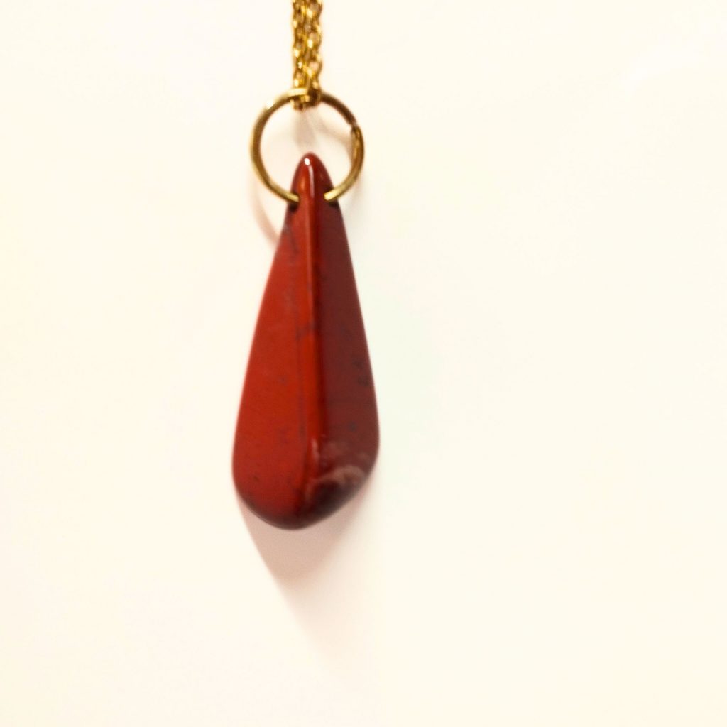 pendentif jaspe rouge