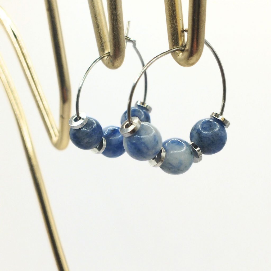 boucles d'oreilles en sodalite