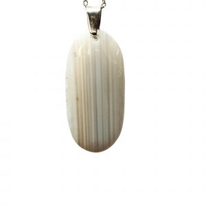 pendentif en agate blanche