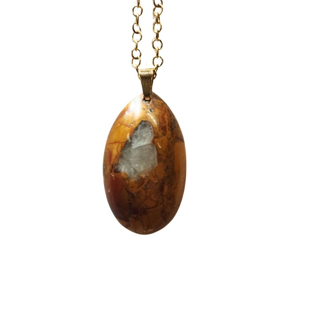 pendentif en jaspe mokaïte de Labrousse (du Cantal)