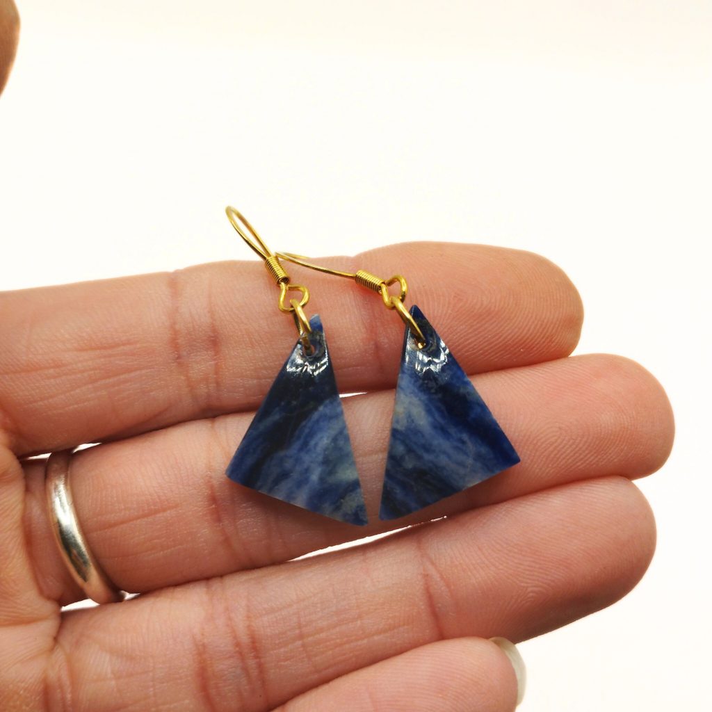 boucles d'oreilles en sodalite