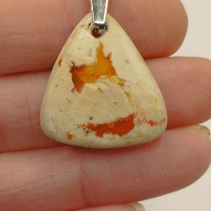 pendentif en opale canterra