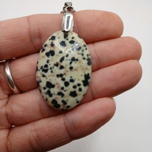 pendentif jaspe dalmatien