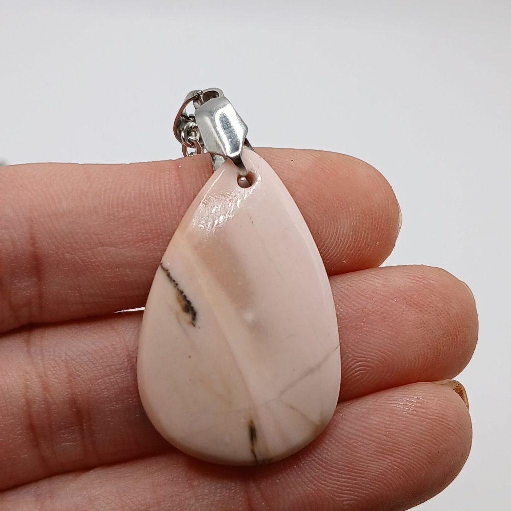 pendentif opale rose