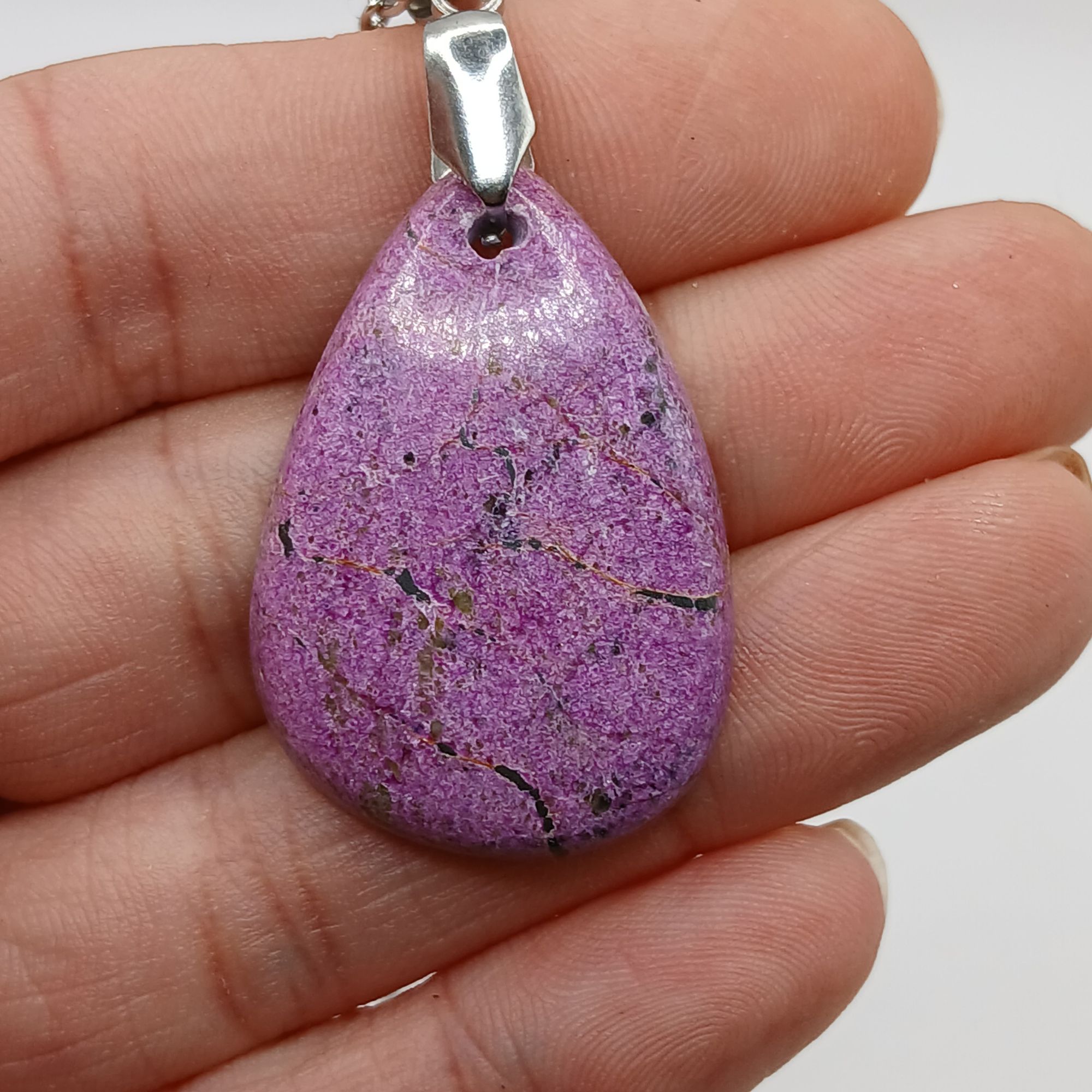 pendentif stichtite