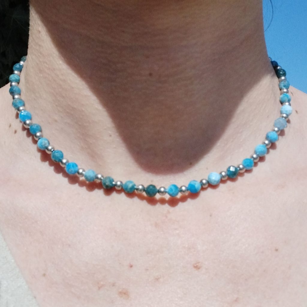 collier apatite