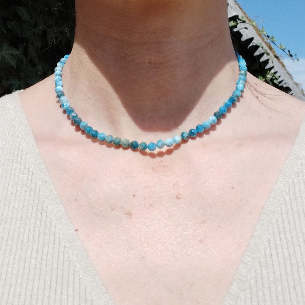 collier apatite