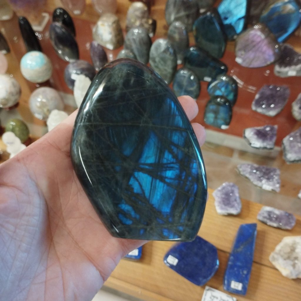 forme libre labradorite bleue