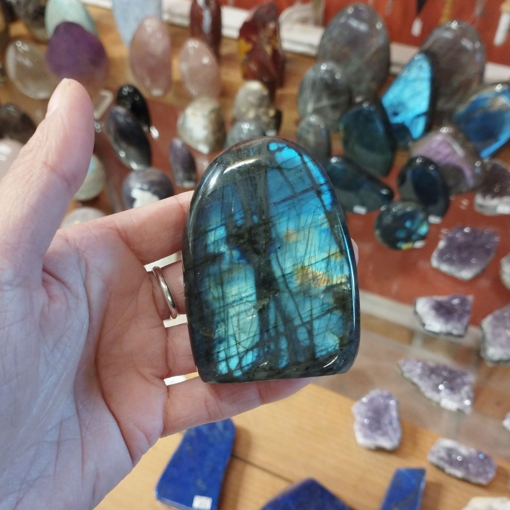 forme libre labradorite bleue