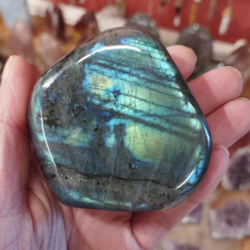 forme libre labradorite bleue