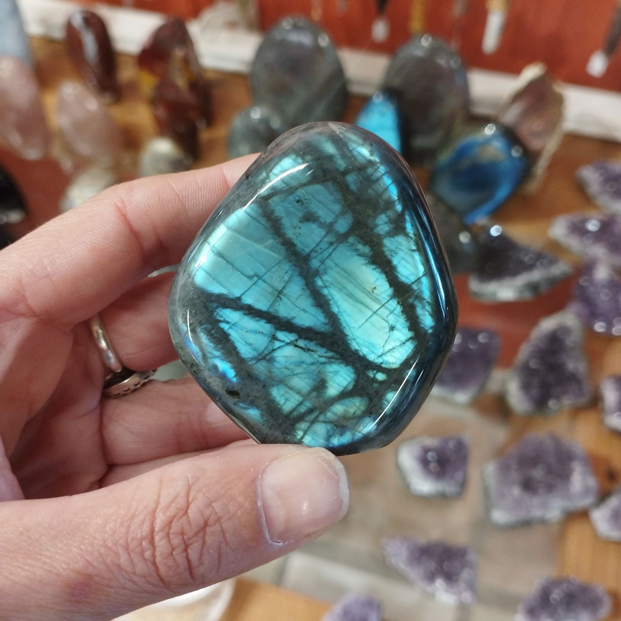 forme libre labradorite bleue