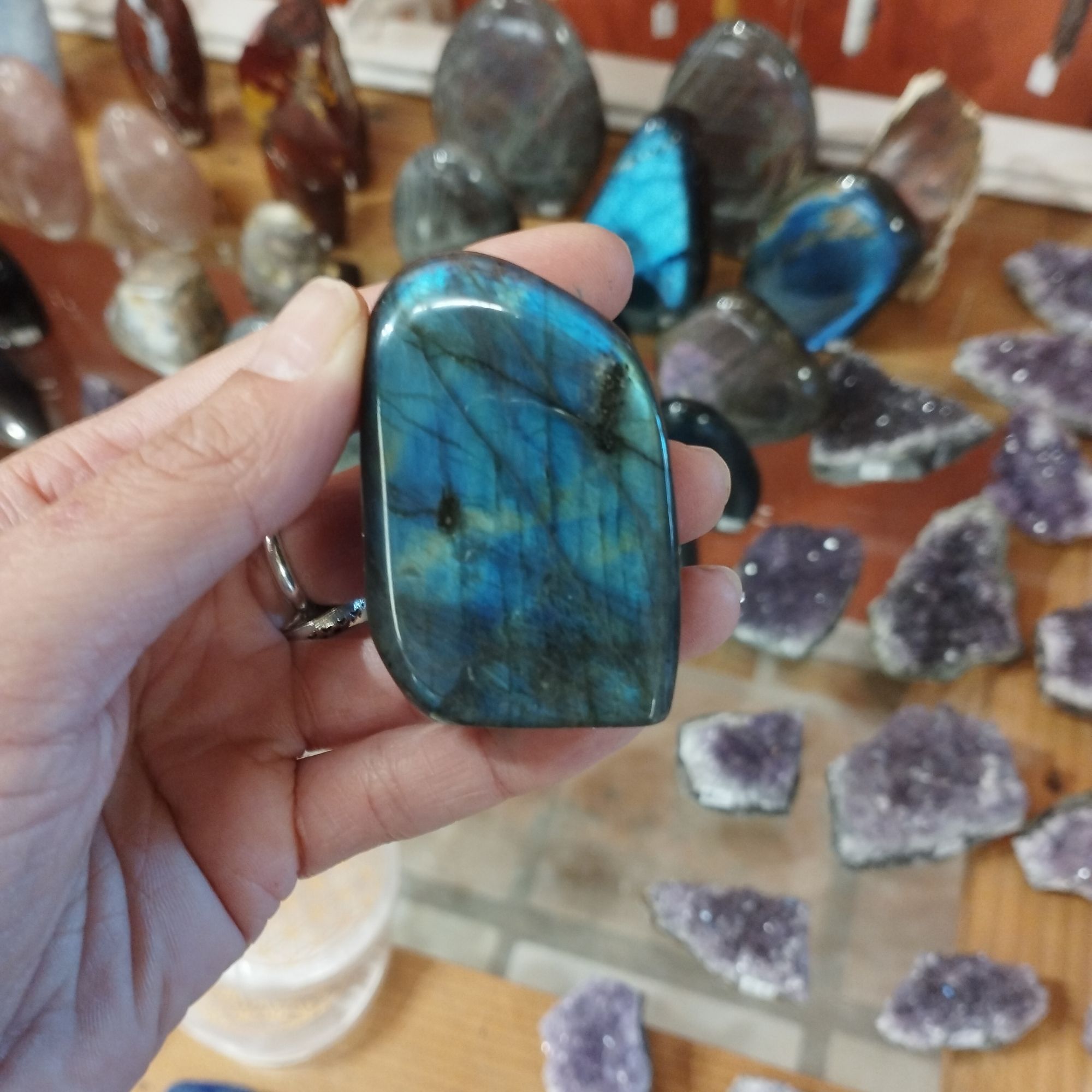 forme libre labradorite bleue
