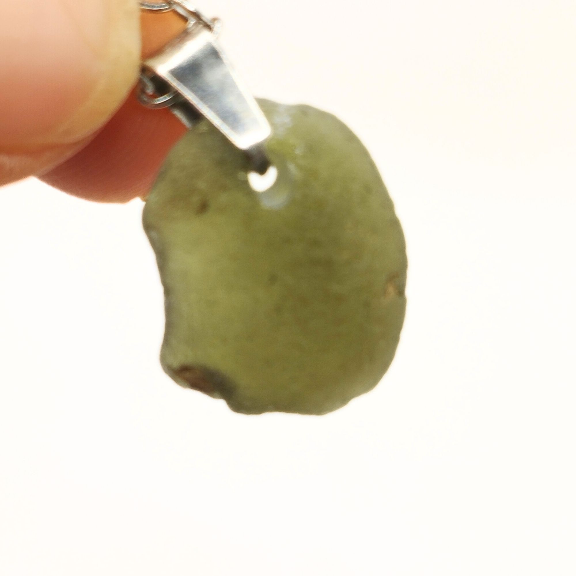 pendentif moldavite