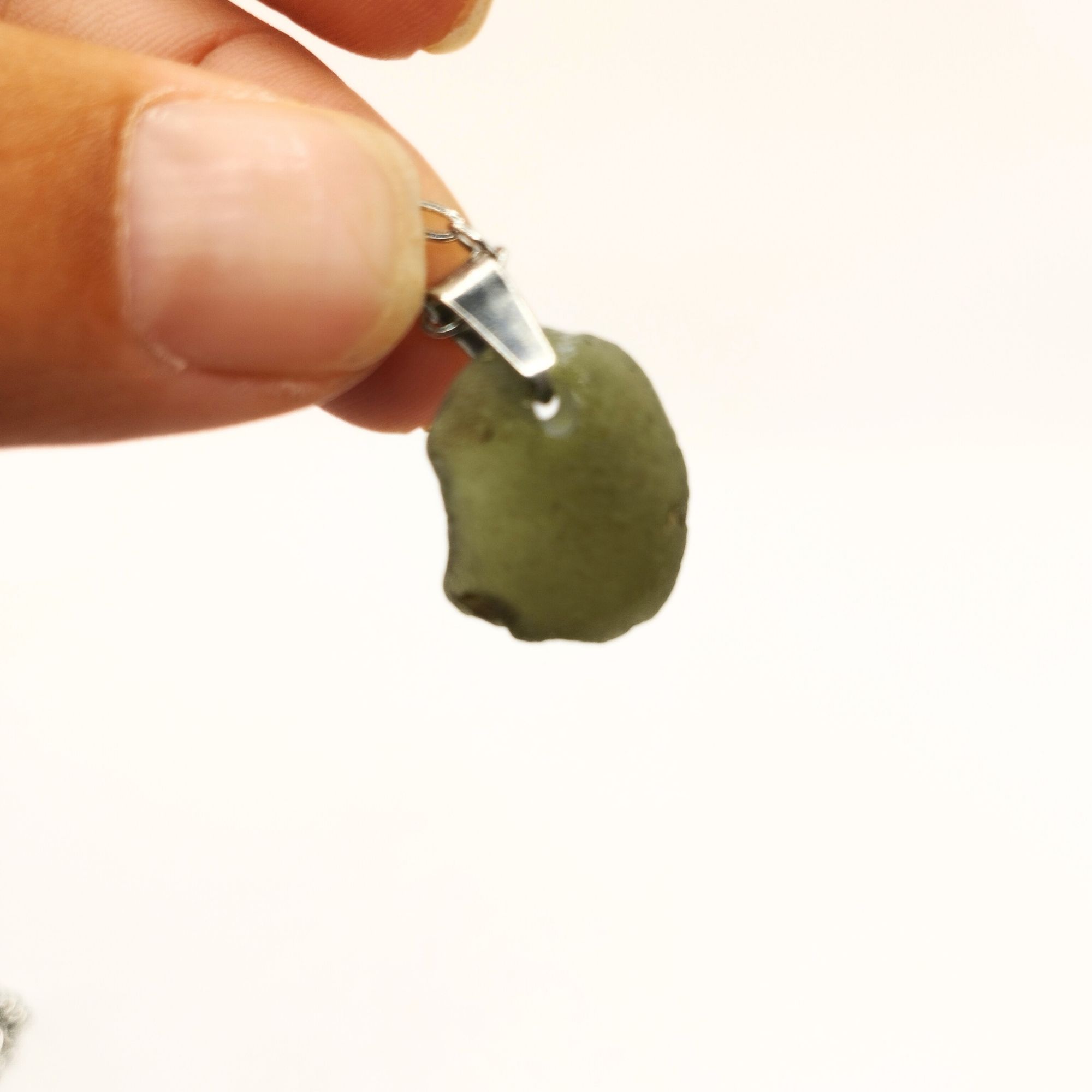 pendentif moldavite