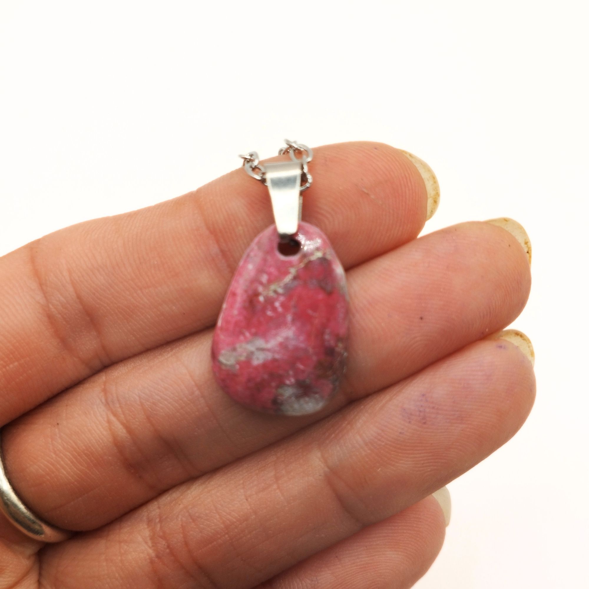 pendentif thulite